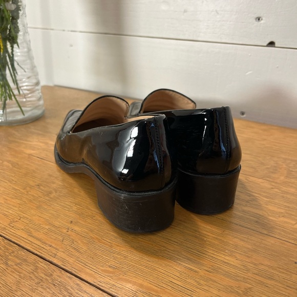 CLUB MONACO BLACK CROCO-STYLE LOAFERS — MADE IN ITALY (SIZE 8.5) - Picture 4 of 10